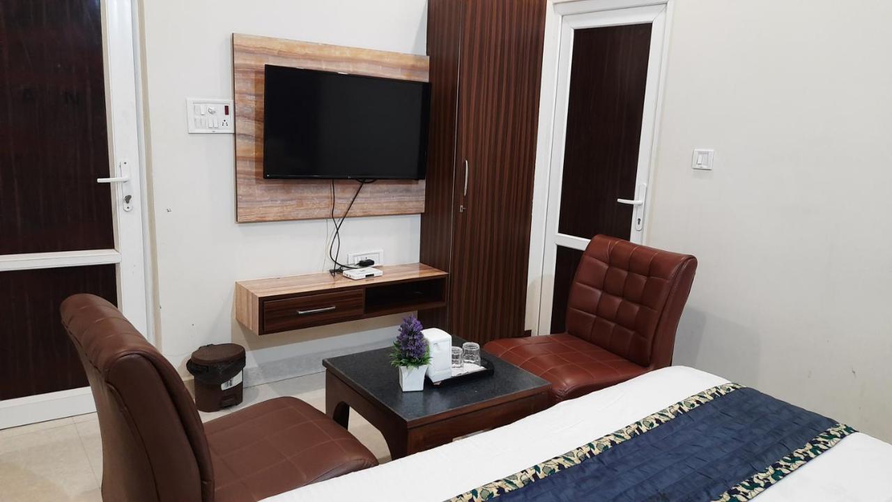 אמריצר Hotel Ventures Inn מראה חיצוני תמונה
