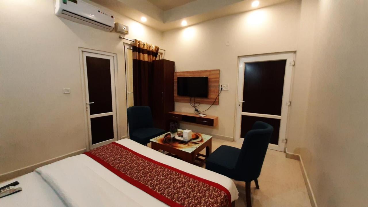 אמריצר Hotel Ventures Inn מראה חיצוני תמונה